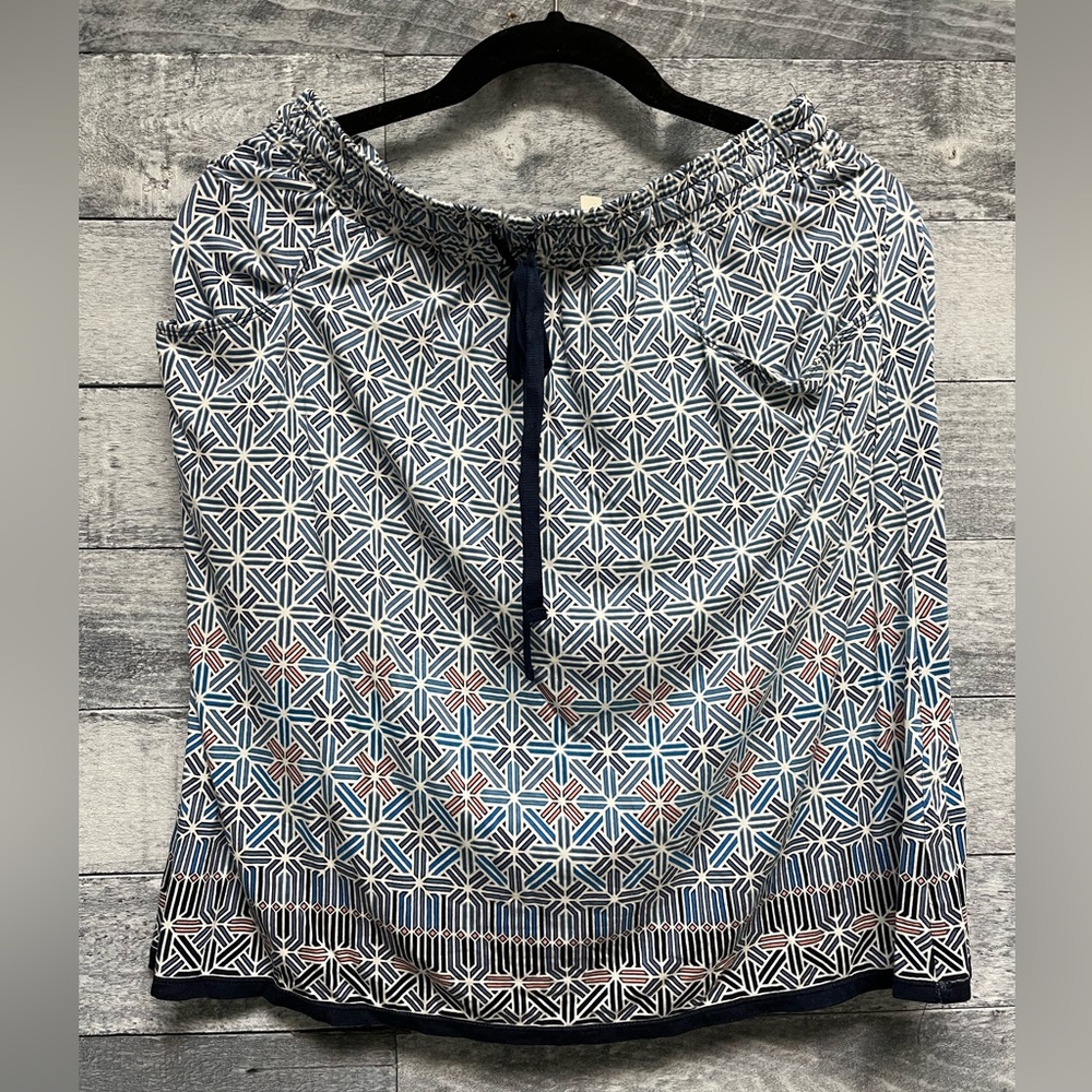 Max studio  skirt large patterned